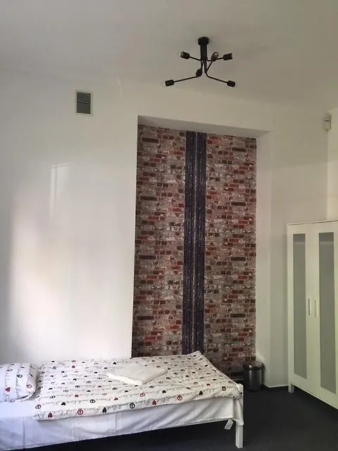 ורשה Sawa Hostel